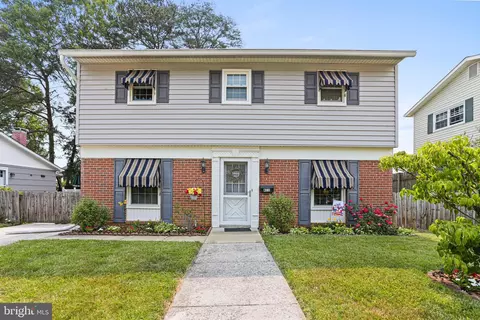 411 Bathurst Rd, Catonsville, MD 21228