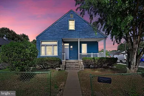 213 S Taylor Ave, Essex, MD 21221
