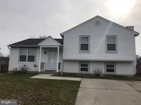 13 Taos Cir, Middle River, MD 21220