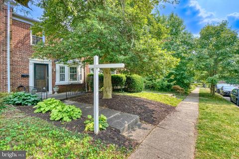 133 Stevenson Ln, Baltimore, MD 21212