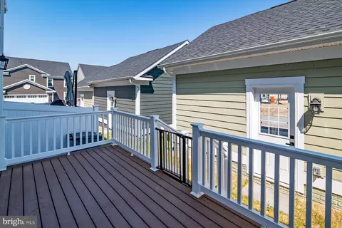 Exterior - 10804 Lampton St, Middle River, MD 21220 photo 5 of 9