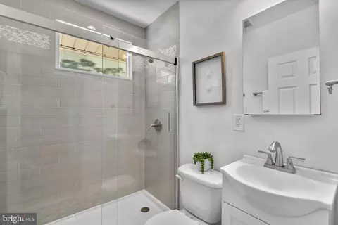 1208 Stevens Ave, Halethorpe, MD 21227 photo 13