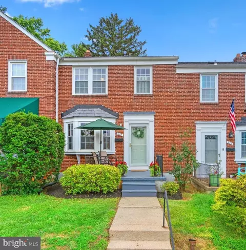 330 Small Ct, Catonsville, MD 21228
