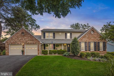 11 Hunters Ct, Lutherville Timonium, MD 21093