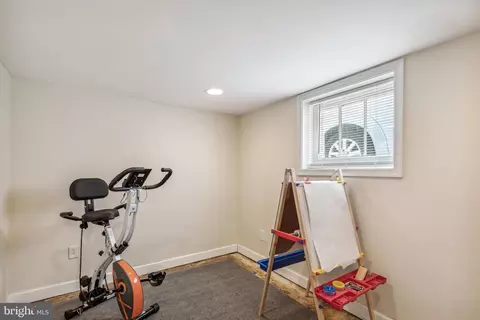 10 Elm Ave, Baltimore, MD 21206 photo 29
