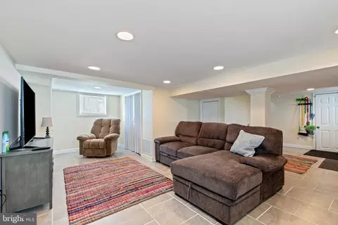 10 Elm Ave, Baltimore, MD 21206 photo 27