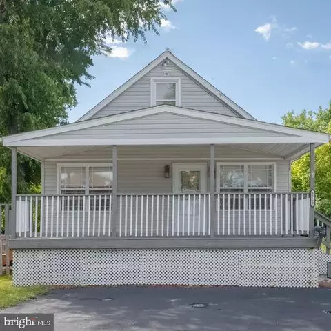 1720 Pinewood Dr, Dundalk, MD 21222