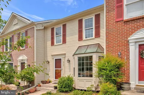 2124 Heritage Dr, Baltimore, MD 21209