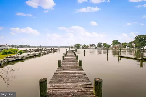1121 Chester Rd, Middle River, MD 21220