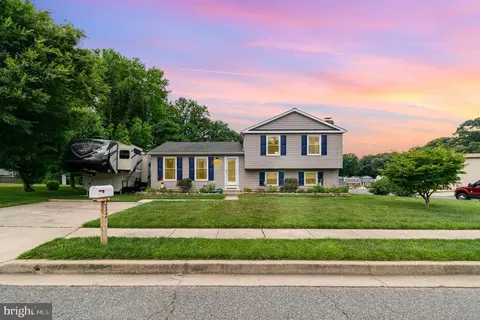 212 Sandhill Rd, Essex, MD 21221
