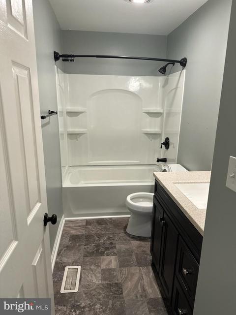 3448 Christopher Ct, Windsor Mill, MD 21244 photo 9