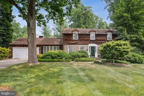 7005 Charles Ridge Rd, Towson, MD 21204