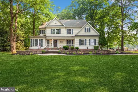 10 Bens Ct, Parkton, MD 21120