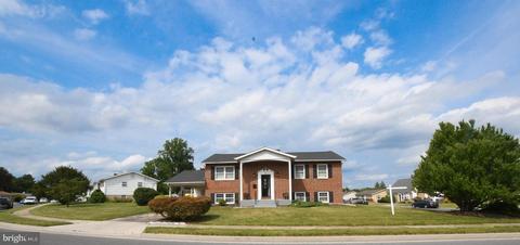 1301 Denbright Rd, Catonsville, MD 21228