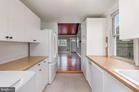 4 Armor Ct, Middle River, MD 21220 photo 14