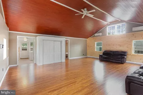 4 Armor Ct, Middle River, MD 21220 photo 8