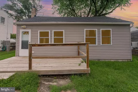 4 Armor Ct, Middle River, MD 21220