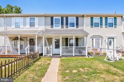 54 Holcumb Ct, Middle River, MD 21220