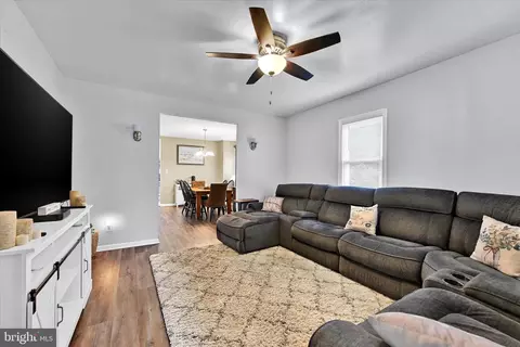12523 Eastern Ave, Middle River, MD 21220 photo 4