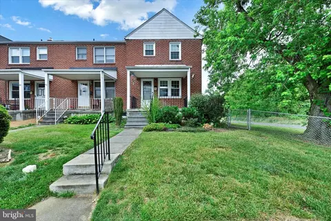 44 Wilfred Ct, Towson, MD 21204