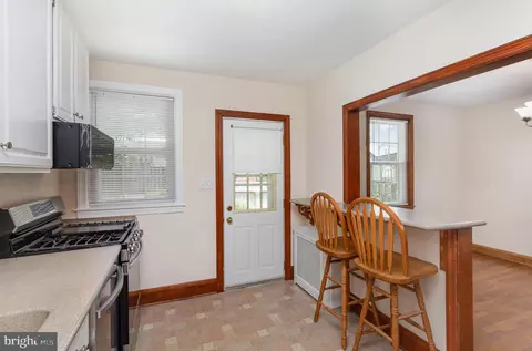 112 Manor Ave, Baltimore, MD 21206 photo 8
