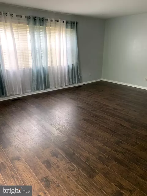 2000 Wildlife Dr, Windsor Mill, MD 21244 photo 6