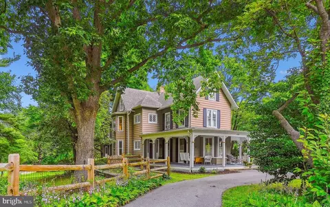 4708 Butler Rd, Glyndon, MD 21071