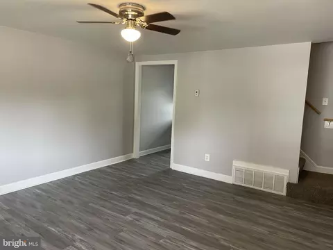 417 Maple Ln, Dundalk, MD 21222 photo 14