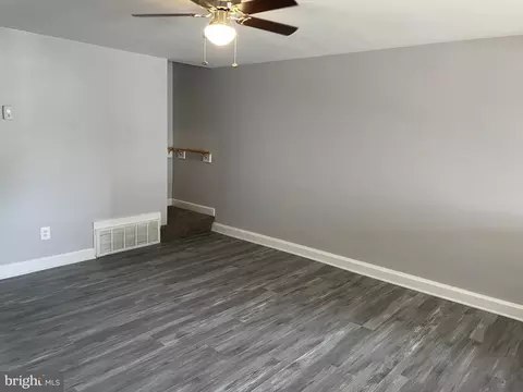 417 Maple Ln, Dundalk, MD 21222 photo 13