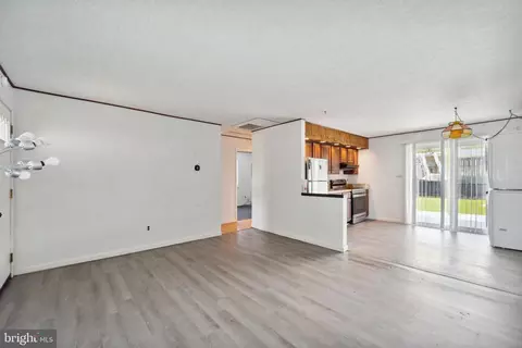 11 Propeller Dr, Middle River, MD 21220 photo 11