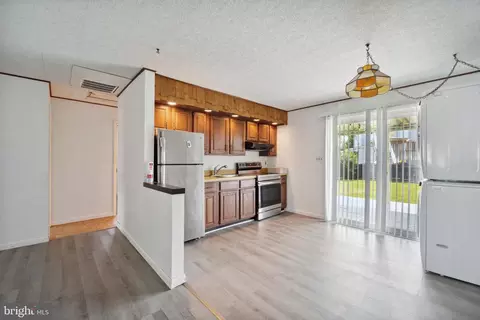 11 Propeller Dr, Middle River, MD 21220 photo 12