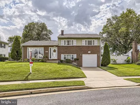 921 Fordwood Cir, Catonsville, MD 21228
