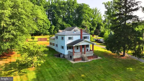 10004 Lodge Rd, Parkville, MD 21234