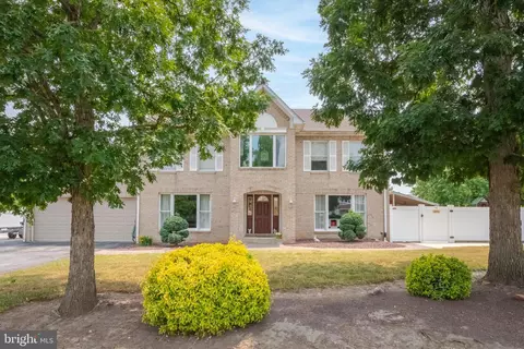 2522 Perring Woods Rd, Parkville, MD 21234