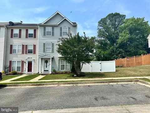 25 Blue Spire Cir, Middle River, MD 21220