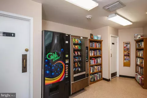 205 E Joppa Rd #1906, Towson, MD 21286 photo 39