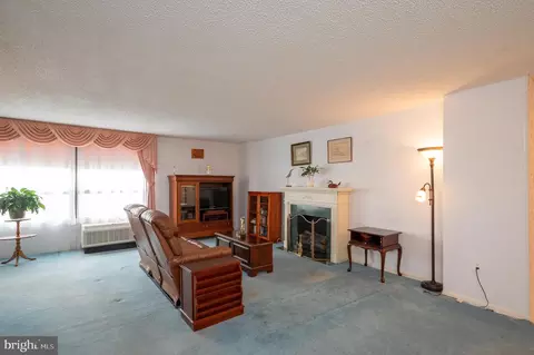 205 E Joppa Rd #1906, Towson, MD 21286 photo 5