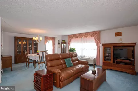205 E Joppa Rd #1906, Towson, MD 21286 photo 4