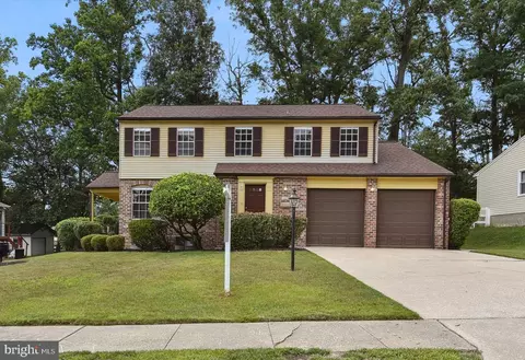 1206 Pleasant Valley Dr, Catonsville, MD 21228