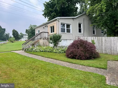 5818 Farmview Ave, Baltimore, MD 21206