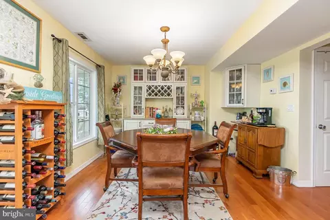 2809 Bay Dr, Sparrows Point, MD 21219 photo 7