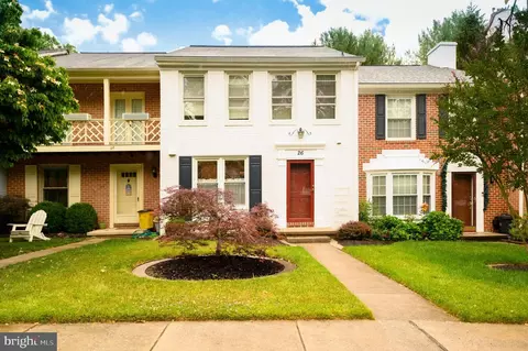 26 Inverin Cir, Lutherville Timonium, MD 21093