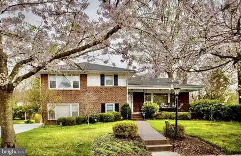 11 Saint Michaels Way, Baltimore, MD 21212