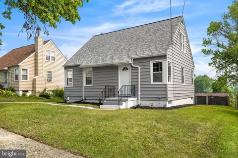 2803 Manoff Rd, Halethorpe, MD 21227