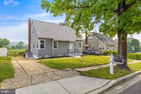 2803 Manoff Rd, Halethorpe, MD 21227 photo 3