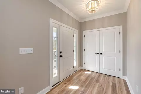 Entry Way - 7603 Chesapeake, Sparrows Point, MD 21219 photo 1 of 2
