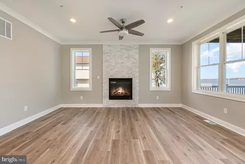 Living - 7603 Chesapeake, Sparrows Point, MD 21219 photo 2 of 3