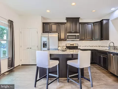 8108 Secluded Cv, Dundalk, MD 21222 photo 4