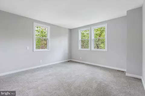 100 Malbrook Rd, Baltimore, MD 21229 photo 20