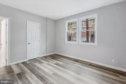 100 Malbrook Rd, Baltimore, MD 21229 photo 15